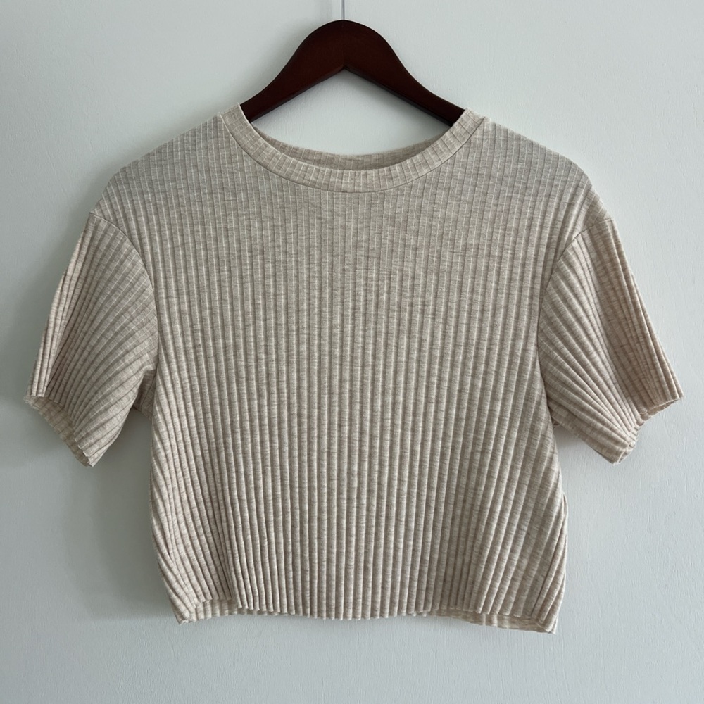 Ribbed oatmeal crop top